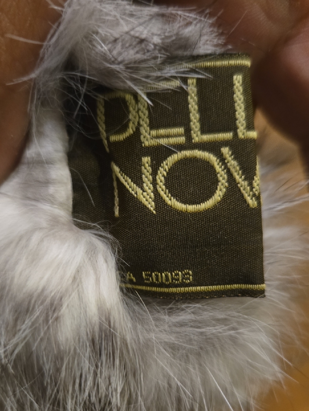 Gray Rabbit Fur Scarf - Picture 3 of 4